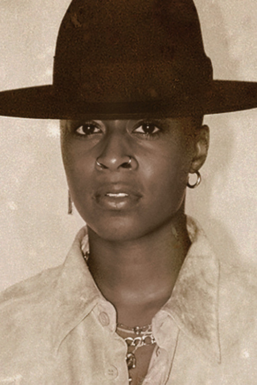 Lindsey Hailes as Silo