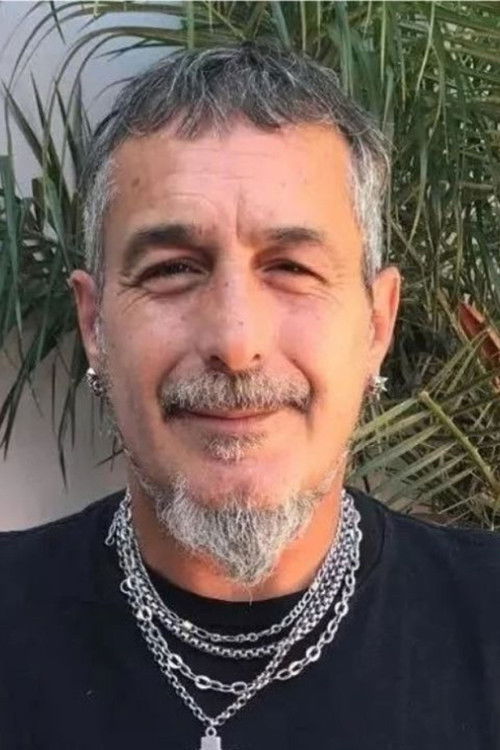 Martín Fabio as Mono de Kapanga