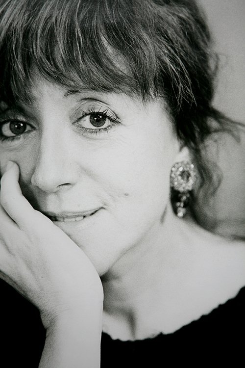 Guillermina Motta as Mónica