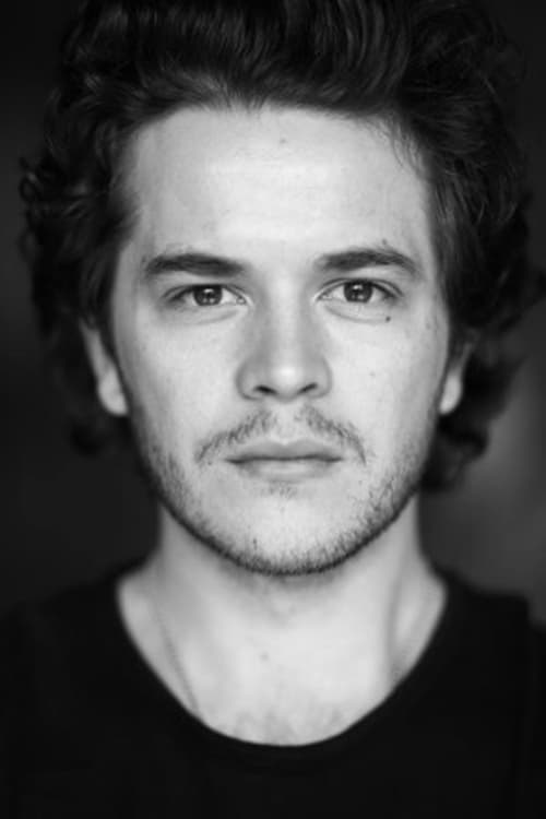 Oliver Lee as Joe King