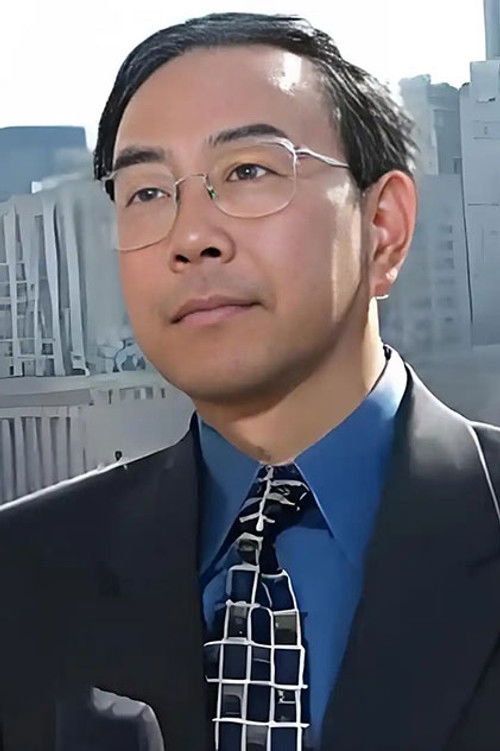 Shi Rong as Old Legend Fox (voice)