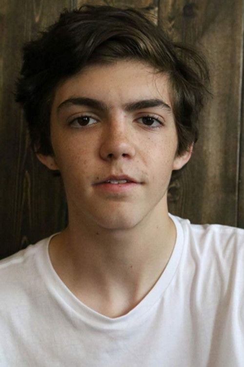 Tyler Sopland as Drake Ulah