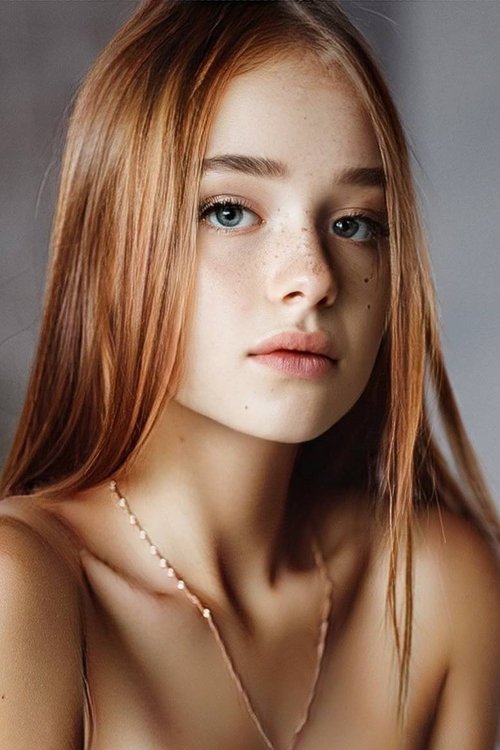 Angelina Kuznetsova as Doctor