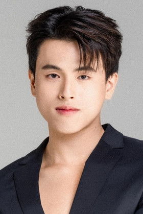 Jia Theeraphat Thaenkrathok as Mai