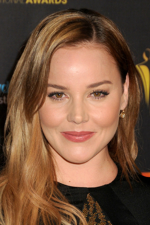 Abbie Cornish as Tracey