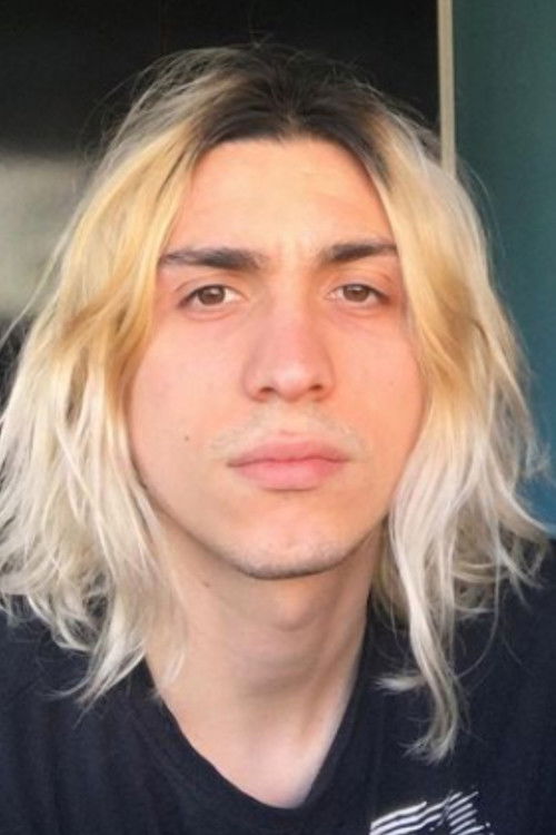 Greco Figueiredo as Blonde Student