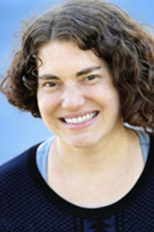 Alexsiya Flora as Amy