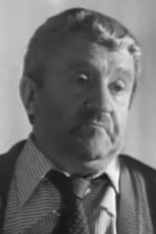 Viktor Makhmutov as Svedetel v otdelenii militsii