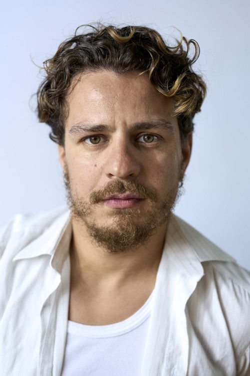 Francisco Kalle Navarro as Ekskæreste