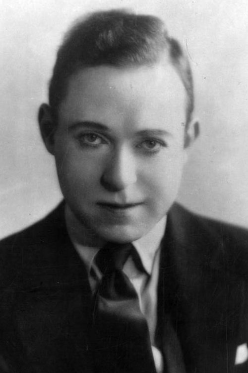 Harry Langdon as A Shoe Clerk