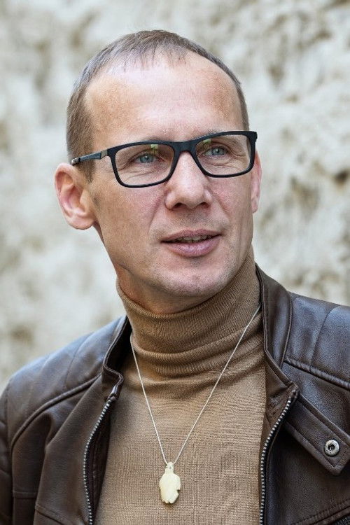 Egert Kamenik as Diver