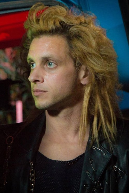 Johnny Bilson as Bill