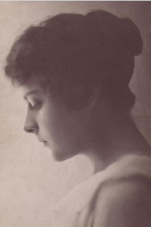 Zoia Karabanova as Ilona, the ballerina