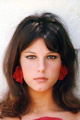 Stefania Sandrelli as Anita Foschi