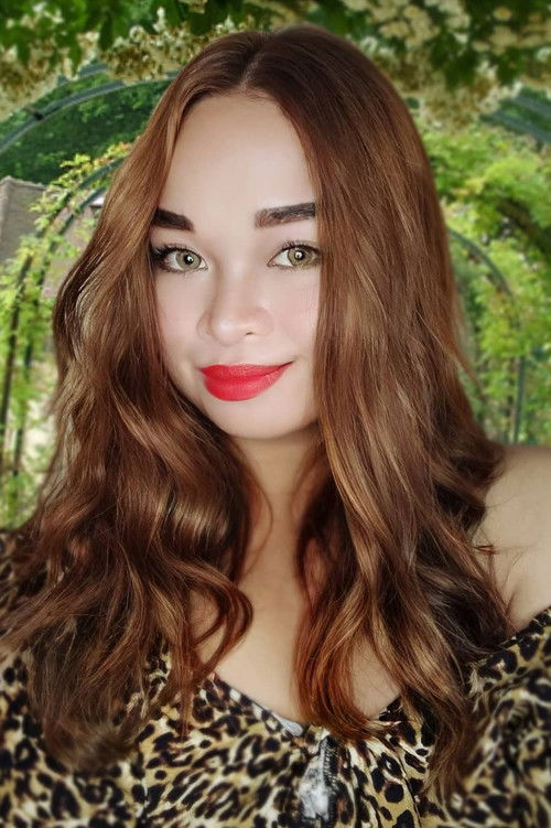 Robic Villanueva as Lorenzo / Lorraine