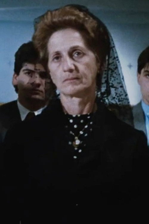 Maria Gradi as The Old Lady