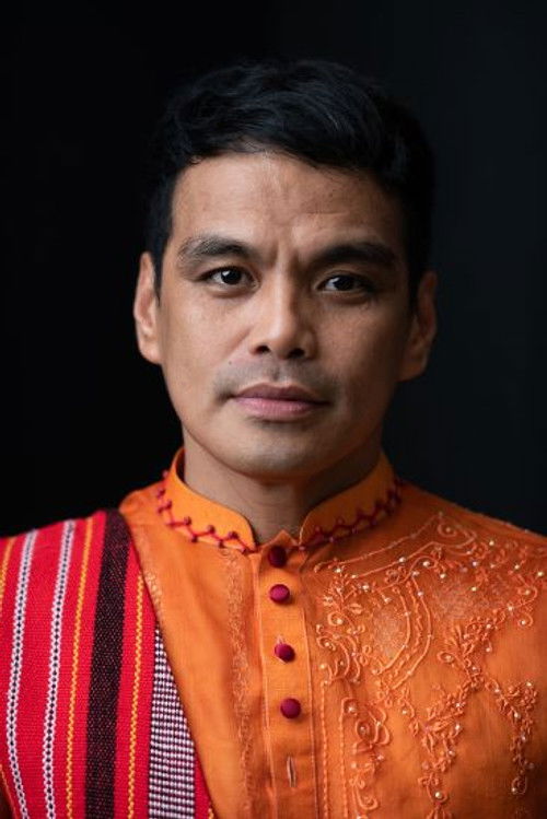 Bong Cabrera as ER Doctor