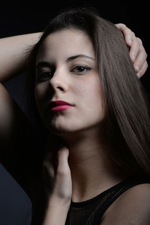 Fanni Prohaszka as Kinga