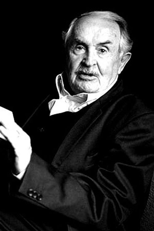 Sviatoslav Yshakov as Grandfather