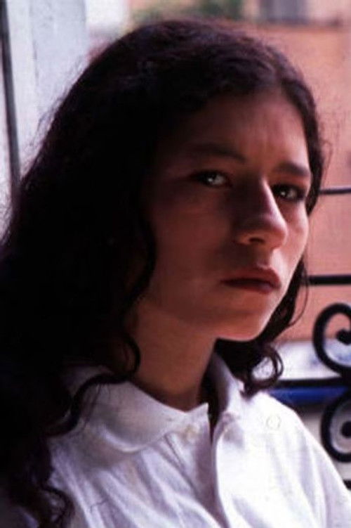 Lady Tabares as Mónica