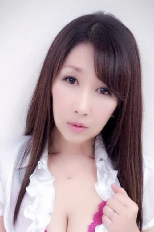 Ryôko Iori as Sister Kaori