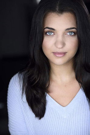 Tiffany Kerr as Beatrix Thorn (as Tiffany Amanda Kerr)