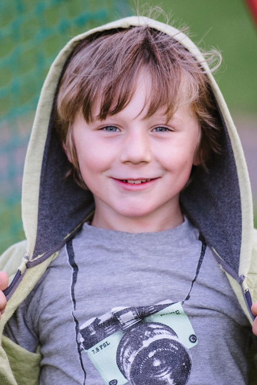 Petter Mortensen as Hugo