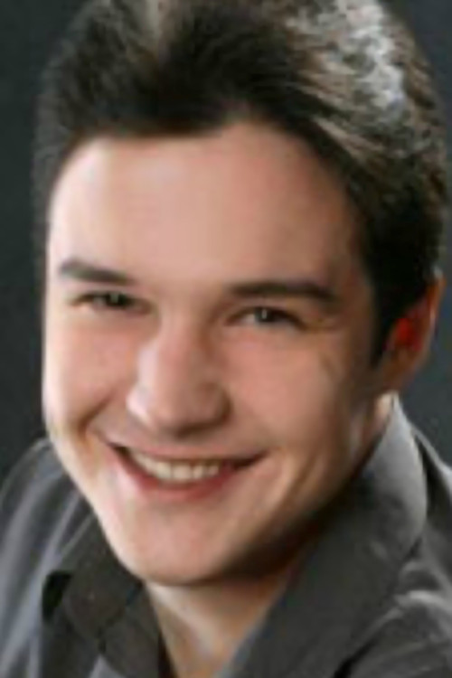 Mikhail Kondratyev as Максим Рюмин