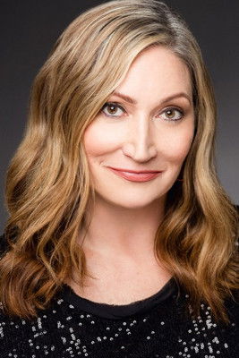 Mierka Girten as Sheila Guffy