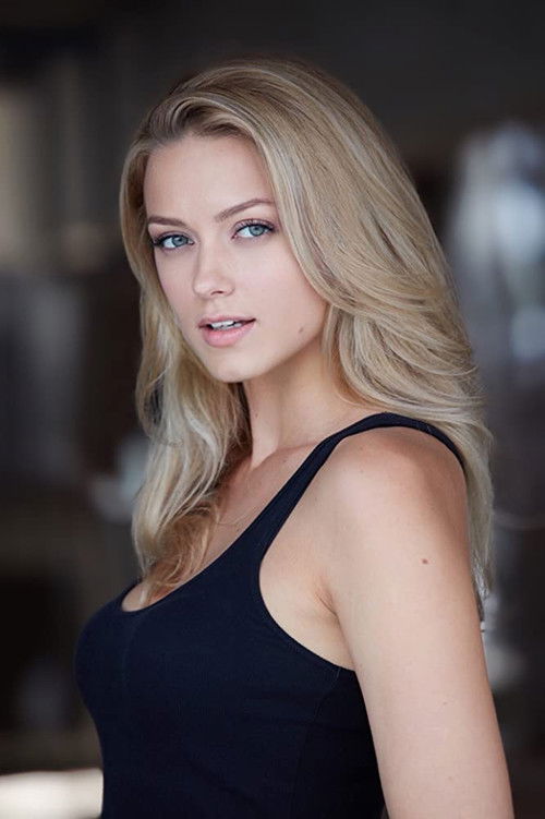 Cristiana Daia as Lorena