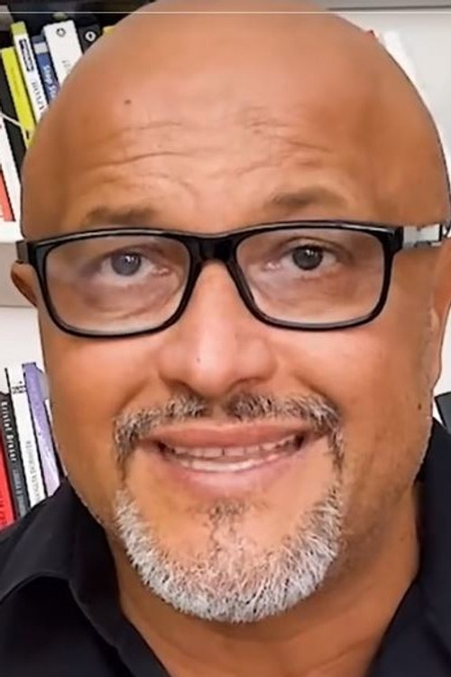 Milan Jovanović Strongman as Vidoje