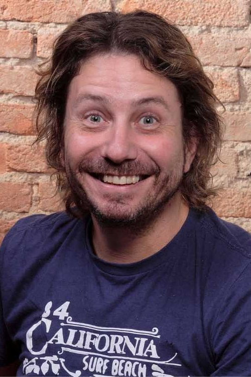 Paulo Pontes as Zé Caximbeiro