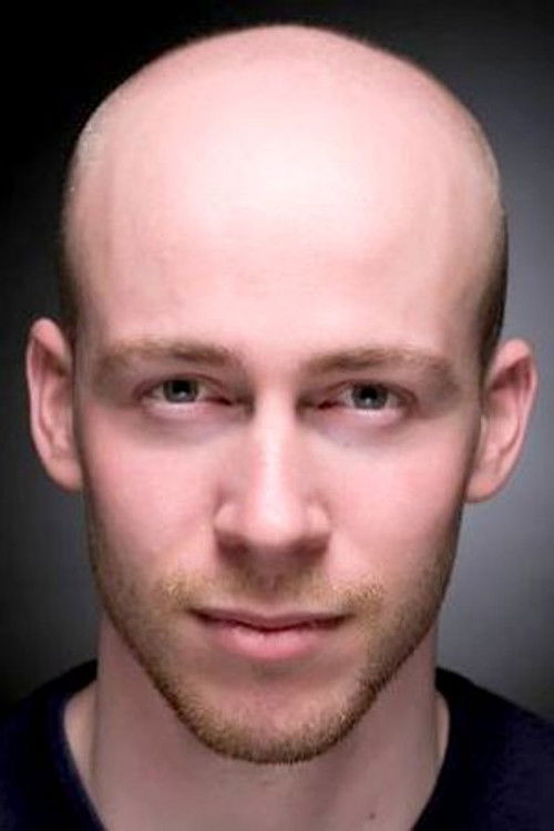 Gauthier Danniau as Cop