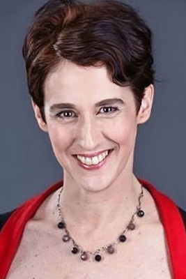 Carolina Erlich as Doctor