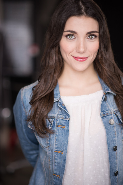 Anna Louise Sargeant as Young Marian