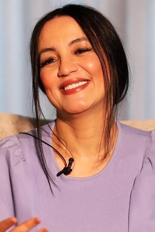 Sana Akroud as Fatema