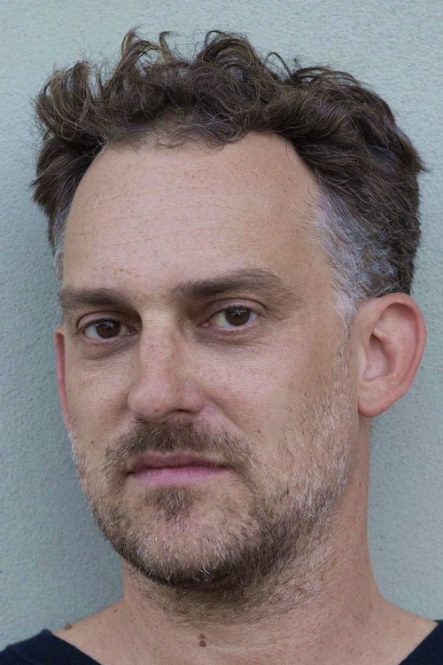 Johannes Suhm as Therapeut