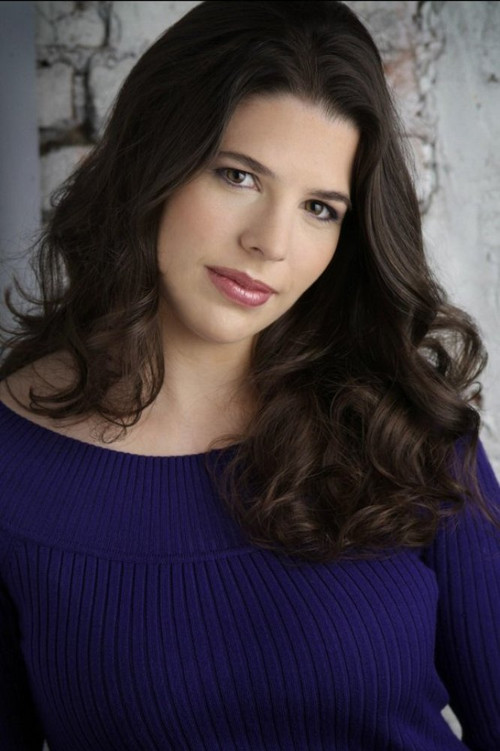 Adriana Alveario as Doctor