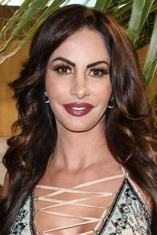 Janina Youssefian as