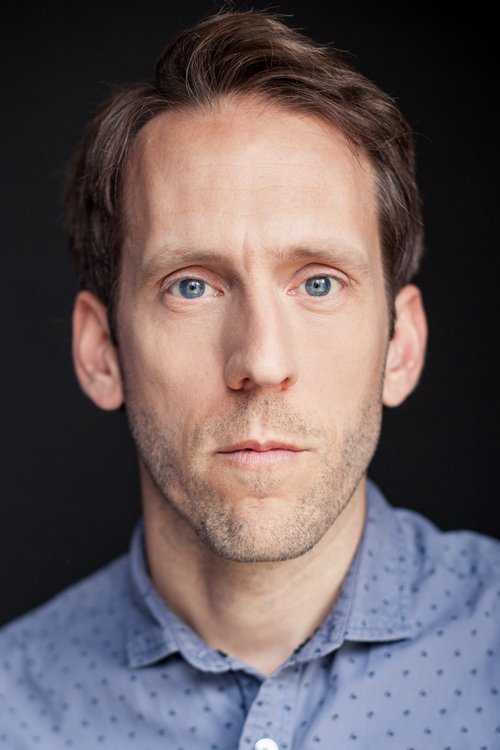 Pierre-Luc Fontaine as Le médecin