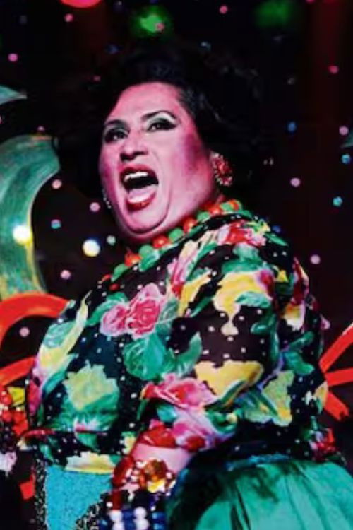 La Cacho as Material de archivo