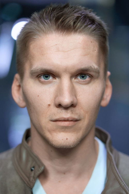 Johannes Langolf as Felix