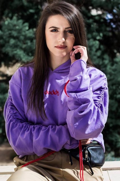 Diana Condurache as Dia