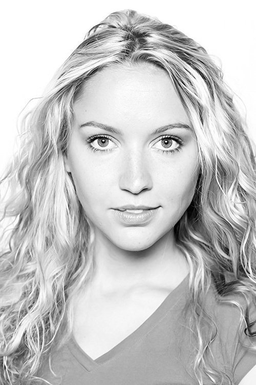 Roxane Hayward as Caroline