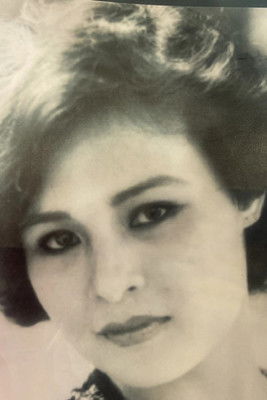 Hoàng Cúc as Thủy