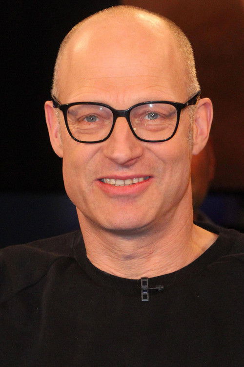 Joachim Meyerhoff as Vernon