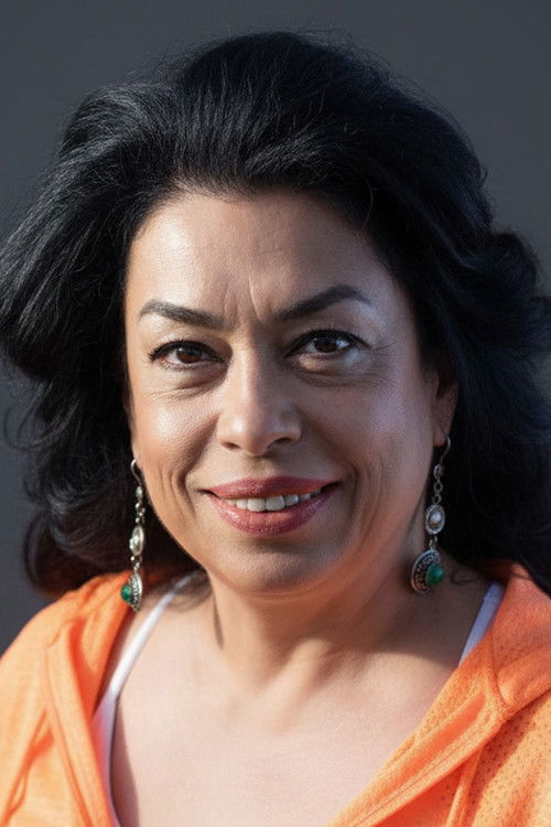 Selma Güneri as Dr. Şükran