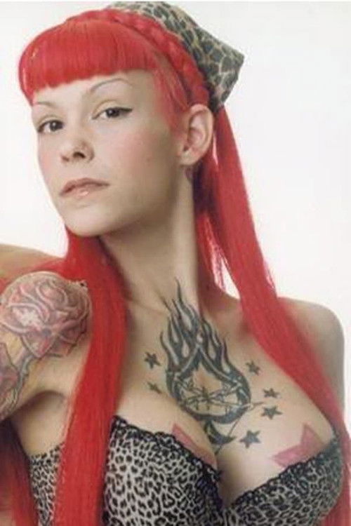 Elsa Steyaert as LZA