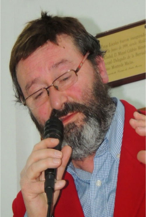 Leonardo Dantés as Platón