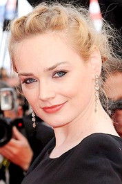 Julie Judd as Alexandra Lozzi